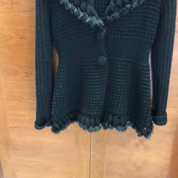 Beautiful Slonl black sweater with faux fur detail - Picture 3 of 5